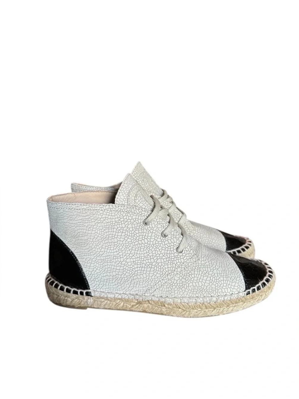 CHANEL ICONIC LOGO CRACKLE ESPADRILLE SNEAKERS RETAIL 995